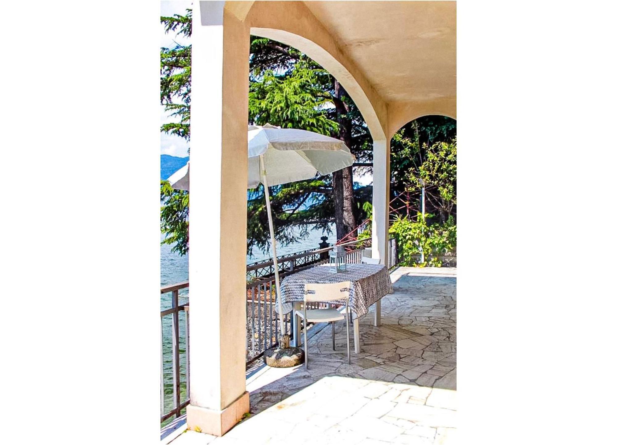 Casa Spiaggia Brezzo Экстерьер фото